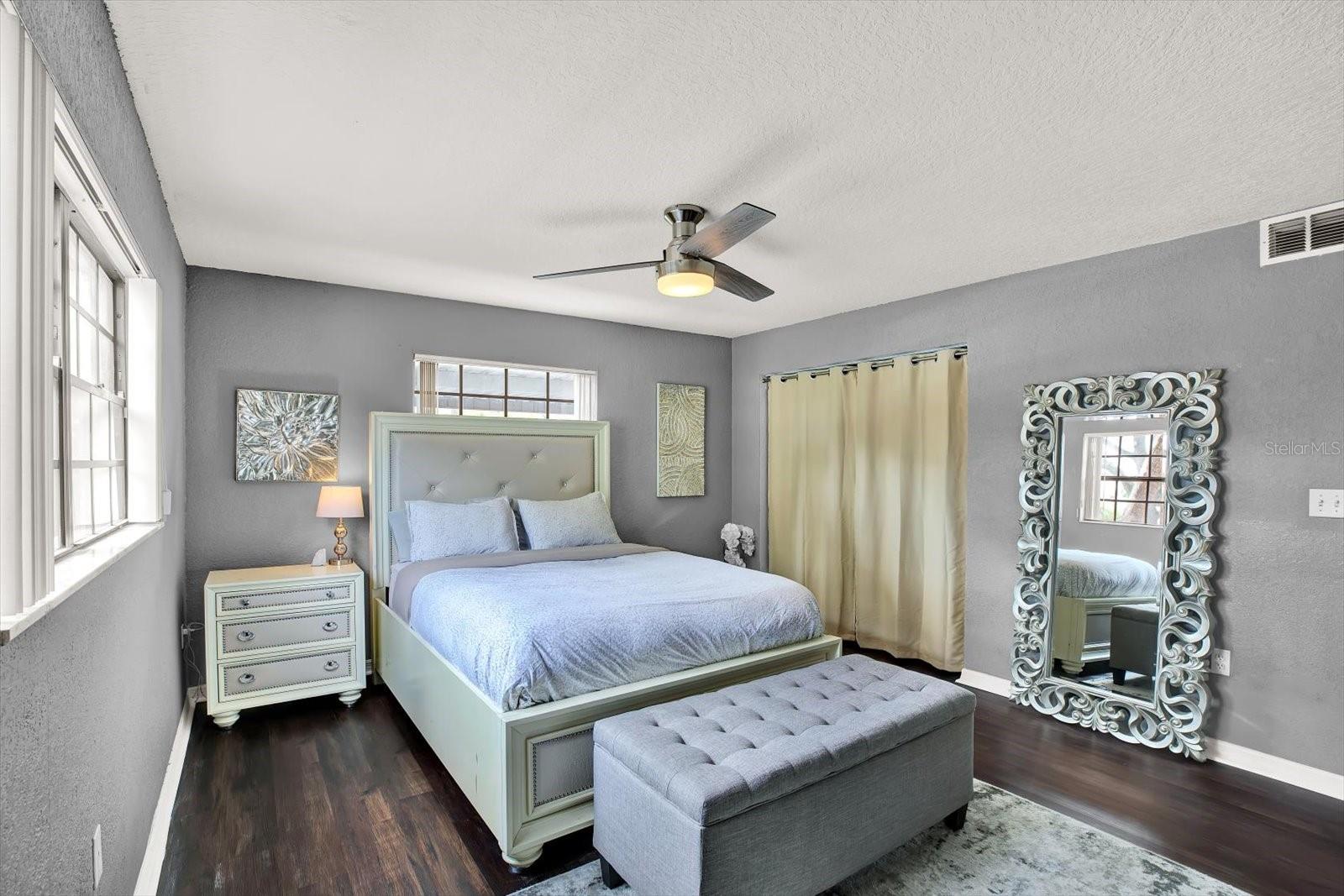 GOLFVIEW I CONDO - Residential Lease