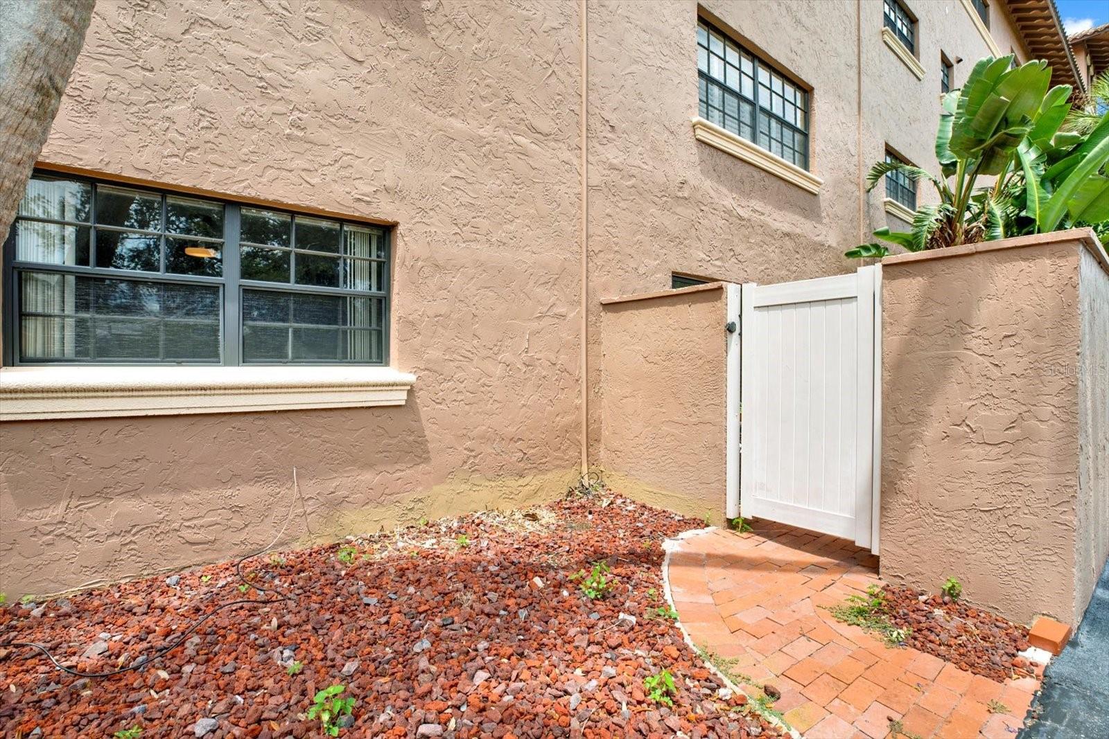 GOLFVIEW I CONDO - Residential Lease