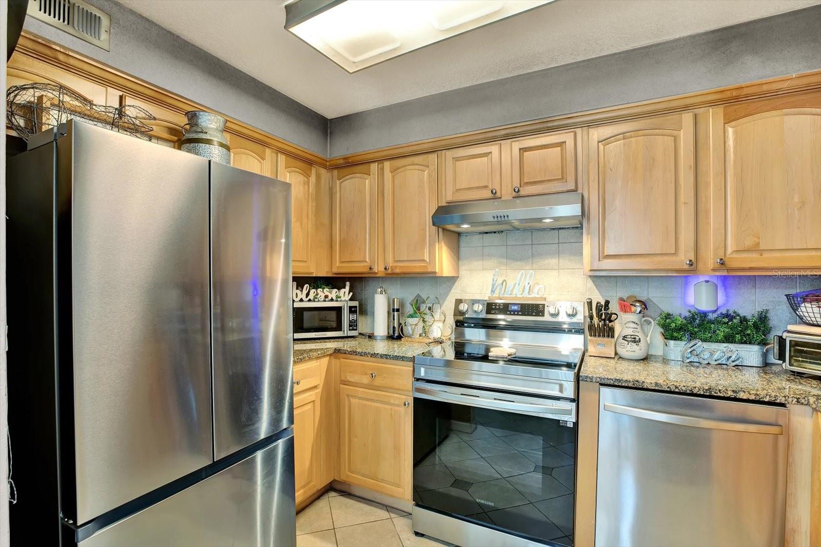 GOLFVIEW I CONDO - Residential Lease