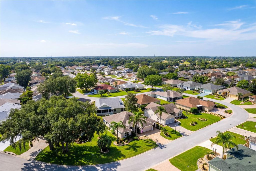 Photo of 16905 SE 93rd Cuthbert Circle N, The Villages, FL 32162 (MLS # NS1087246)