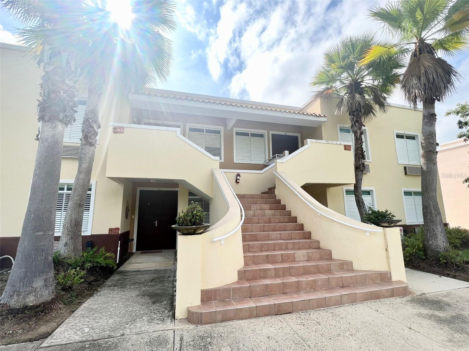 FOR Long-Term RENT: $3,000/month + utilities– Stunning Penthouse in Harbour Lakes, Palmas del Mar!
Live the resort lifestyle in this exquisite penthouse located in the highly sought-after Harbour Lakes community. This 3-bedroom, 2.5-bathroom condo has been beautifully remodeled, featuring a modern kitchen and elegant bathrooms, and comes fully furnished—just bring your suitcase and start enjoying paradise!
Key Features:
Penthouse unit with breathtaking views & refreshing cross-ventilation
Spacious rooftop terrace – perfect for entertaining or relaxing under the stars
Remodeled kitchen & bathrooms with high-end finishes
Fully furnished & equipped – move-in ready
Private balcony for morning coffee with a view
Two assigned parking spaces + golf cart parking
Community Amenities:
Gated community
Five resort-style pools – take a dip anytime!
Fitness center & playground for an active lifestyle
Lush tropical landscaping throughout the neighborhood
Located within Palmas del Mar, Puerto Rico’s premier coastal resort community, you’ll have access to beaches, championship golf courses, an equestrian center, tennis & pickleball courts, restaurants, shops, a marina, and more!