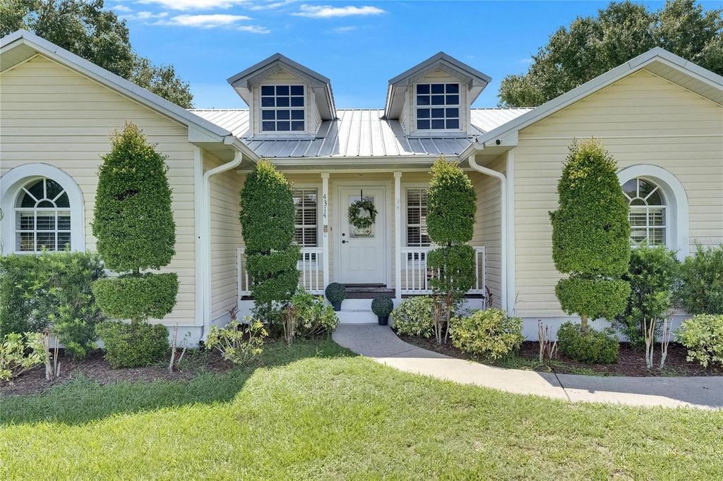 Photo of 4312 James L Redman Parkway, Plant City, FL 33567 (MLS # TB8399878)