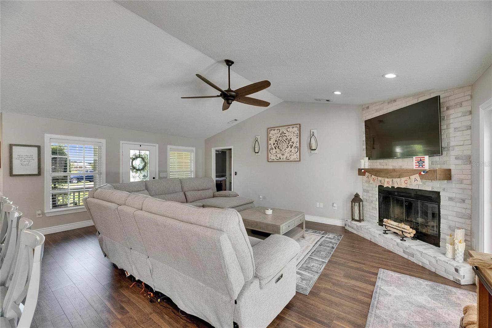 4312 JAMES L REDMAN PARKWAY