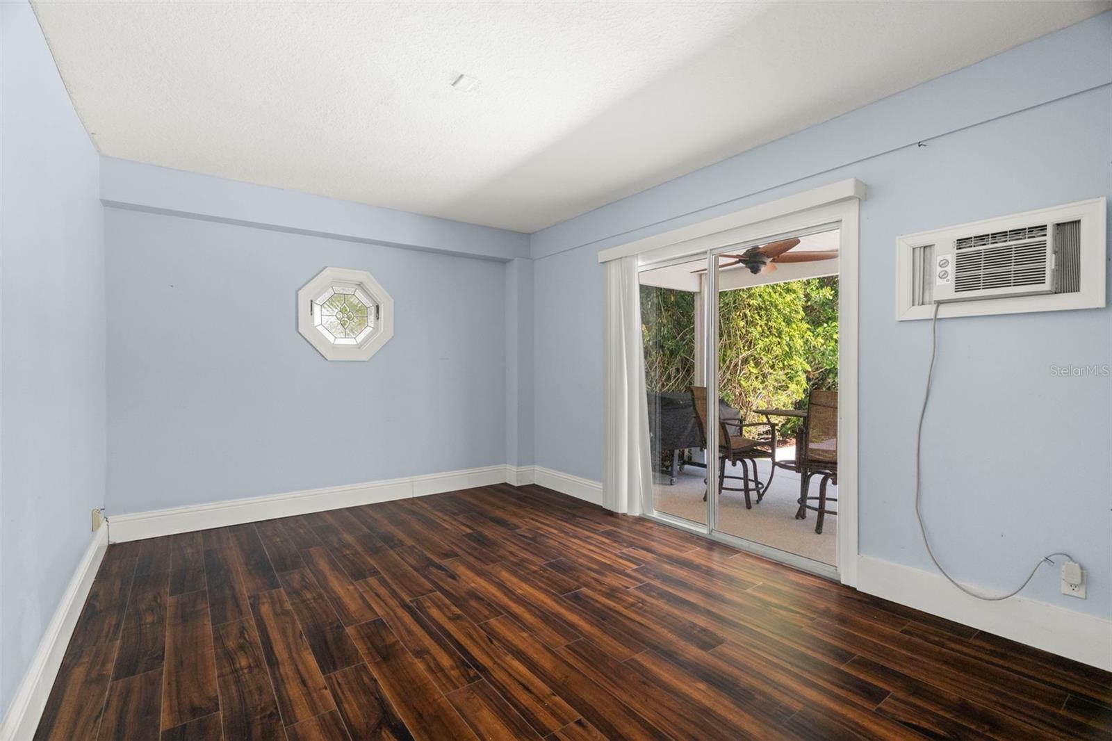 KIPPS COLONY ESTATES AT PASADENA YACHT/COUNTRY CL - Residential