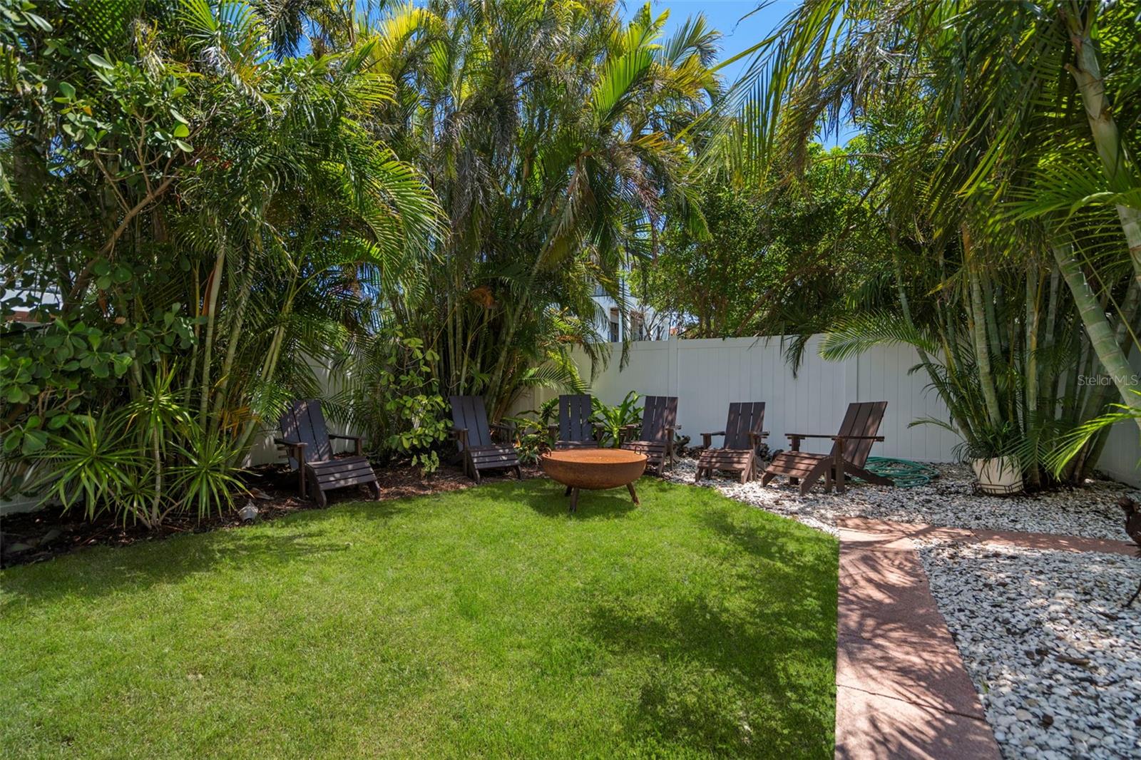 KIPPS COLONY ESTATES AT PASADENA YACHT/COUNTRY CL - Residential