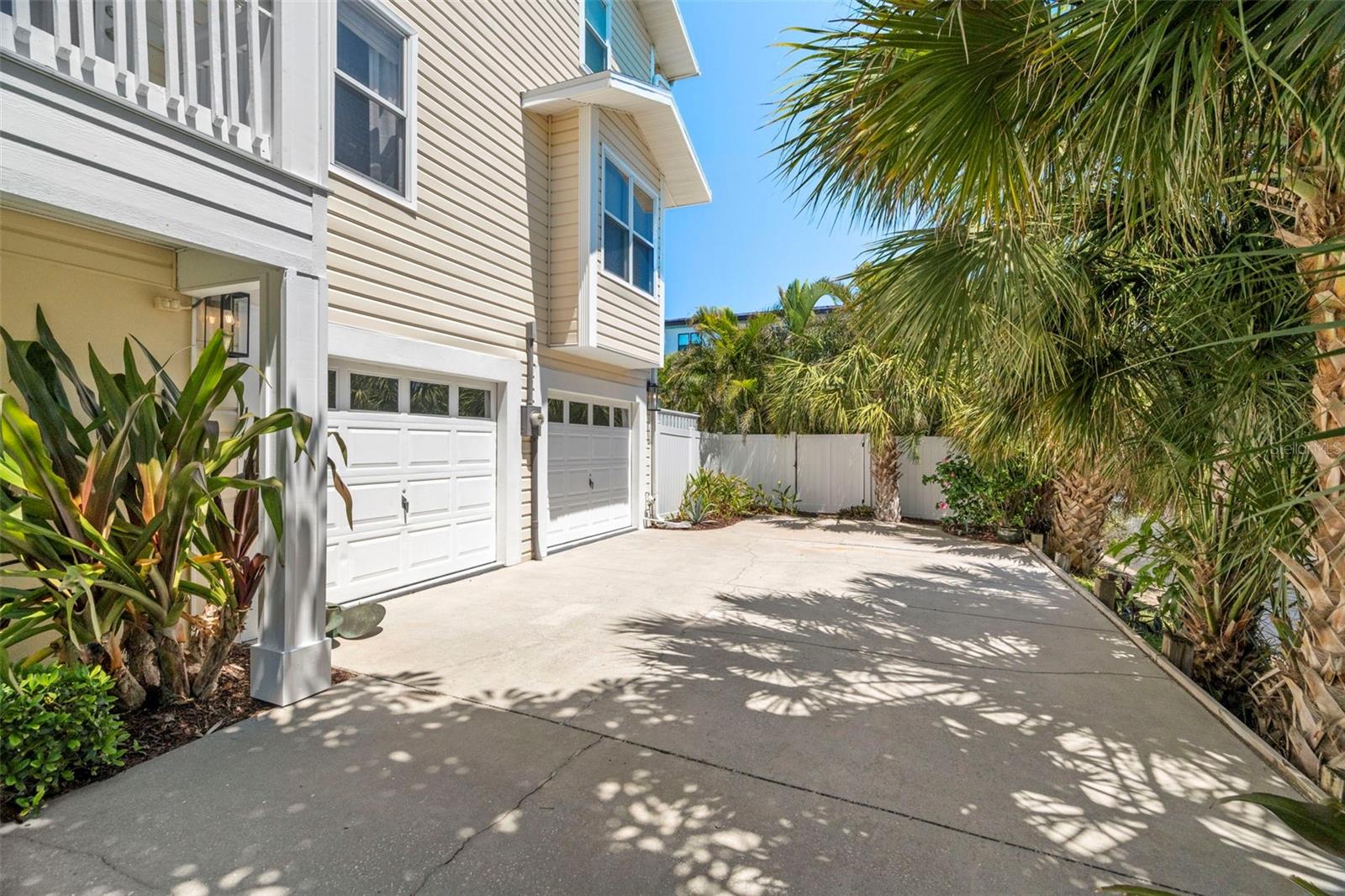 KIPPS COLONY ESTATES AT PASADENA YACHT/COUNTRY CL - Residential