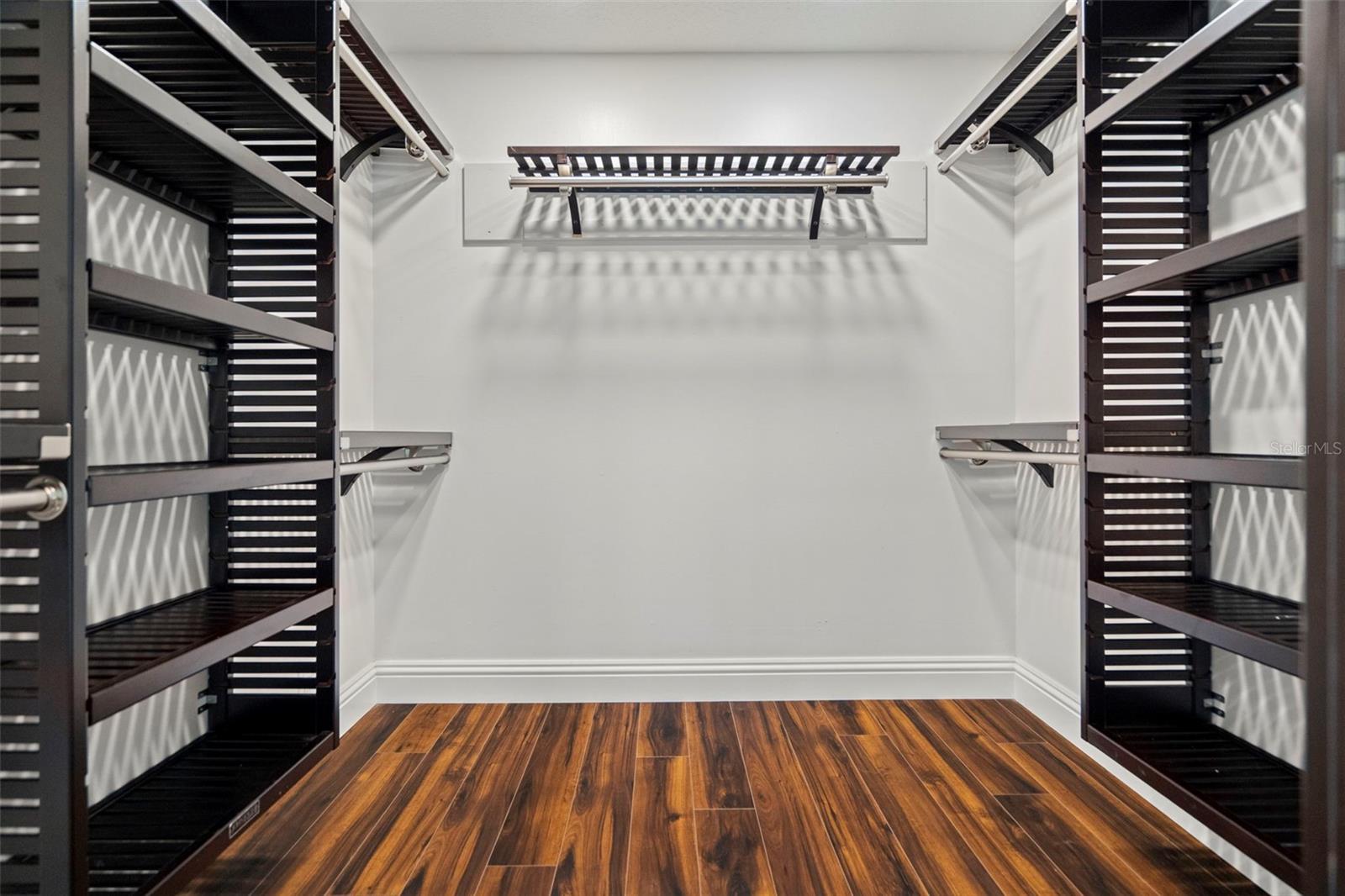 KIPPS COLONY ESTATES AT PASADENA YACHT/COUNTRY CL - Residential