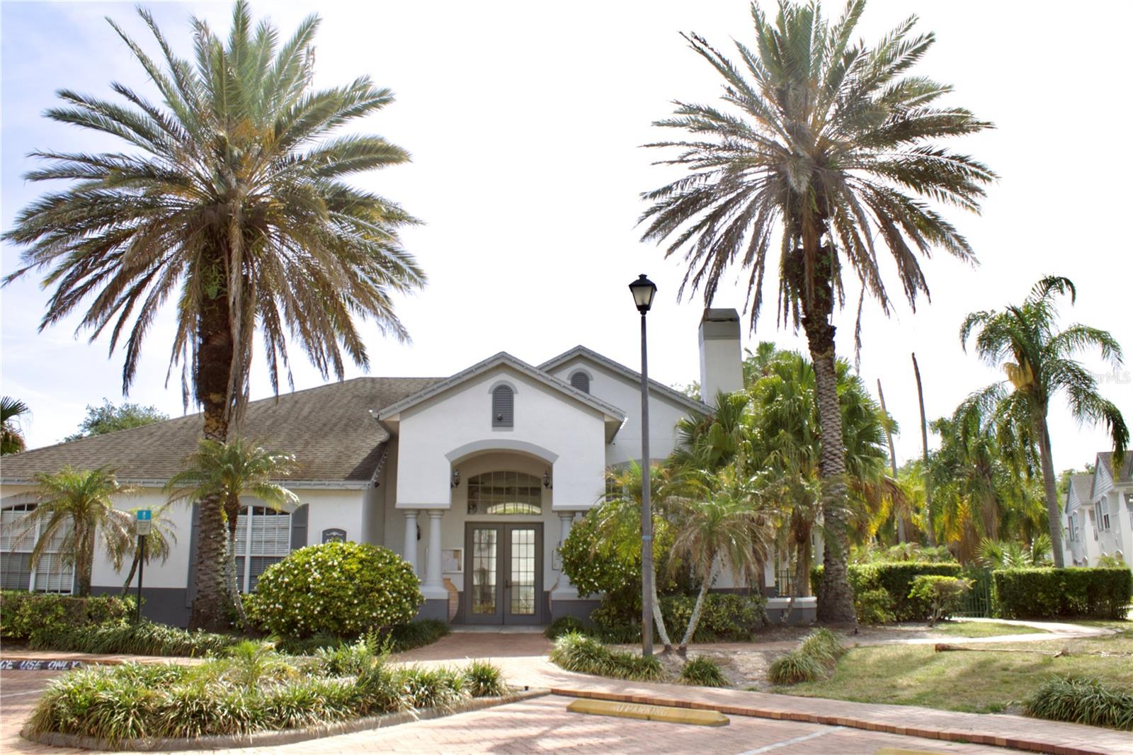 SUNSET LAKE - Residential