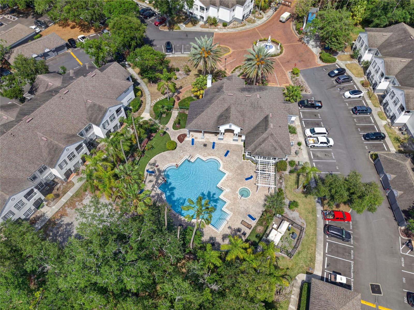 SUNSET LAKE - Residential