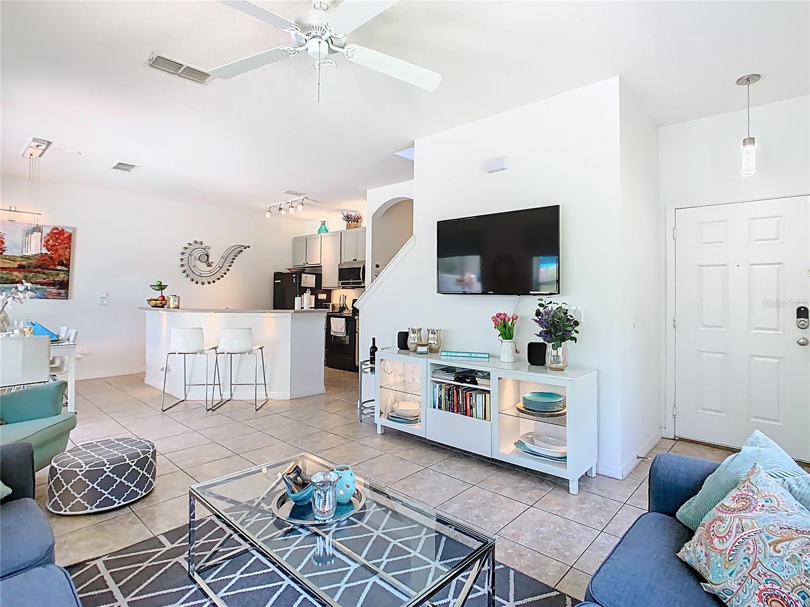 3043 YELLOW LANTANA LN