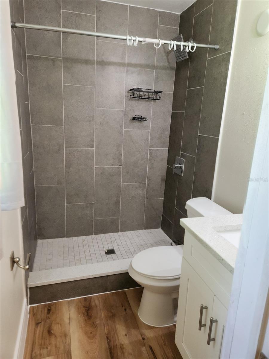 TANGELO PARK SEC 04 - Residential Lease