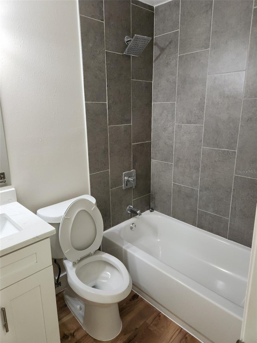 TANGELO PARK SEC 04 - Residential Lease