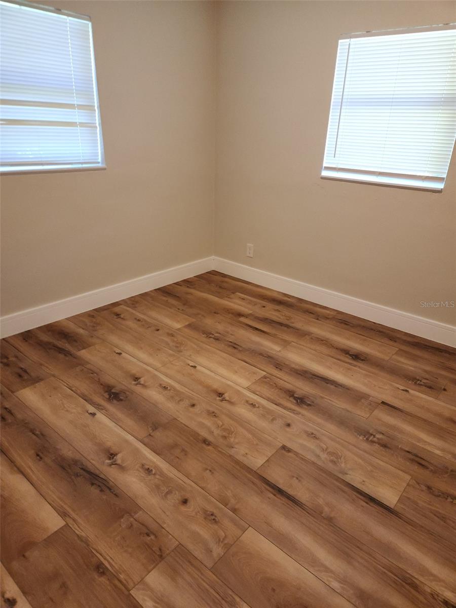 TANGELO PARK SEC 04 - Residential Lease