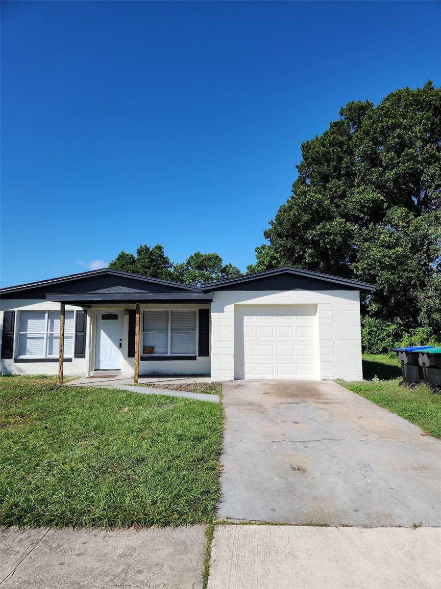 TANGELO PARK SEC 04 - Residential Lease