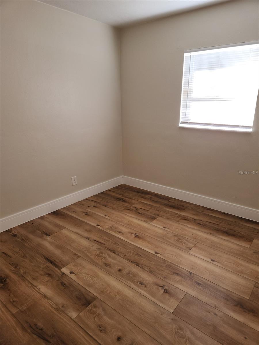 TANGELO PARK SEC 04 - Residential Lease