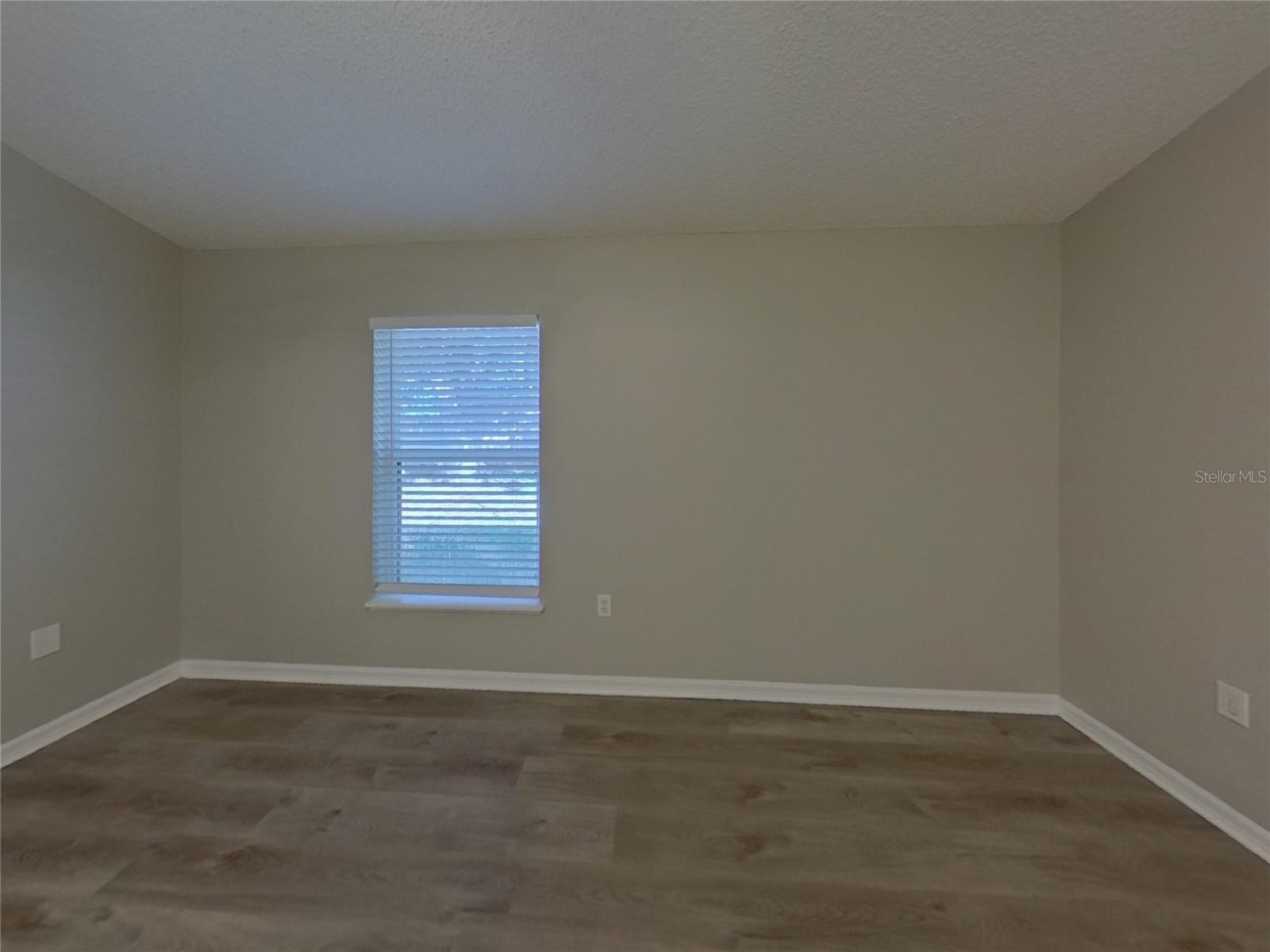 LAKE DOE COVE PH 02 48 59 - Residential Lease