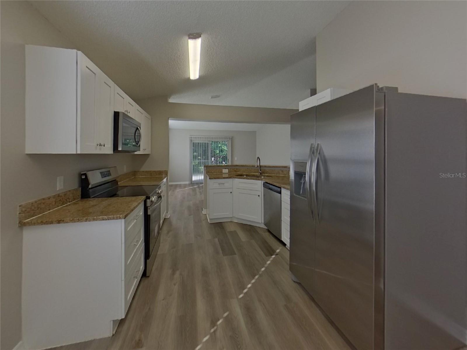 LAKE DOE COVE PH 02 48 59 - Residential Lease