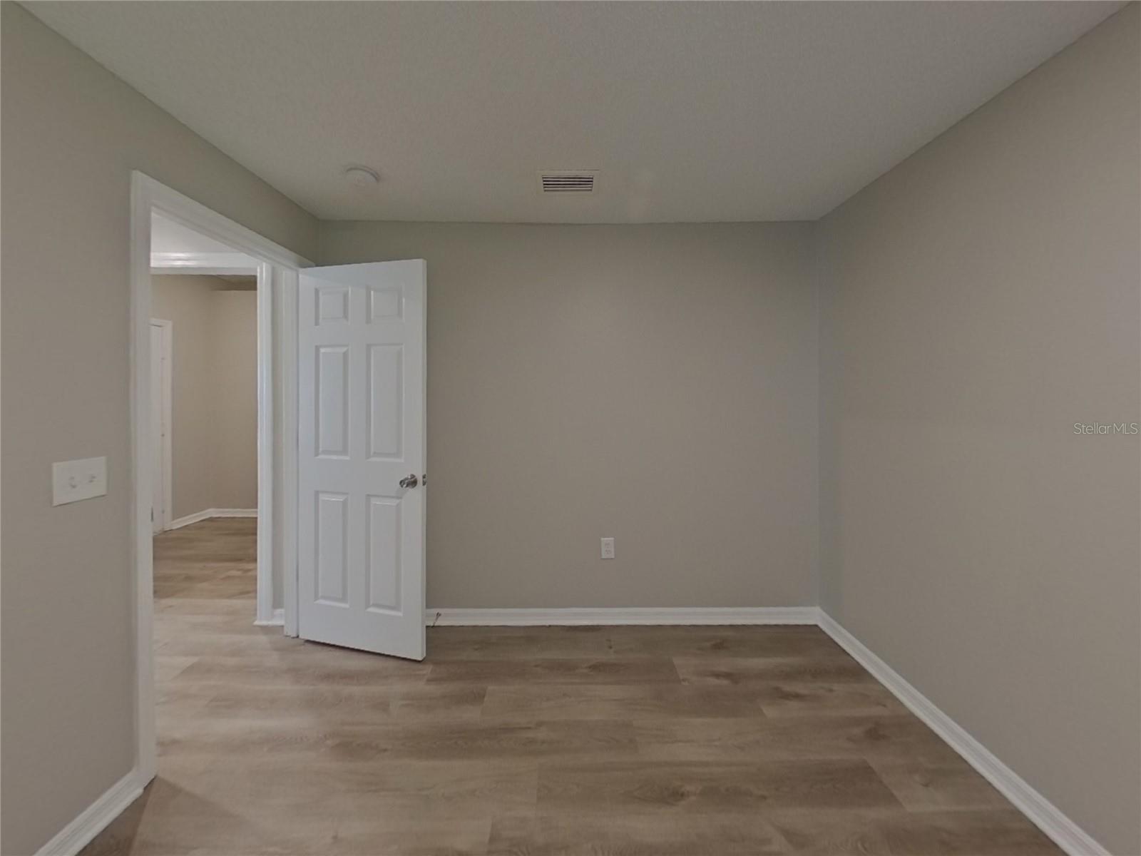 LAKE DOE COVE PH 02 48 59 - Residential Lease