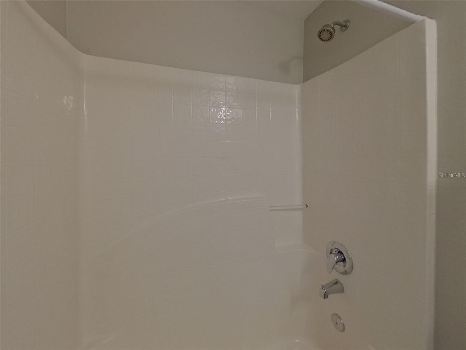 LAKE DOE COVE PH 02 48 59 - Residential Lease