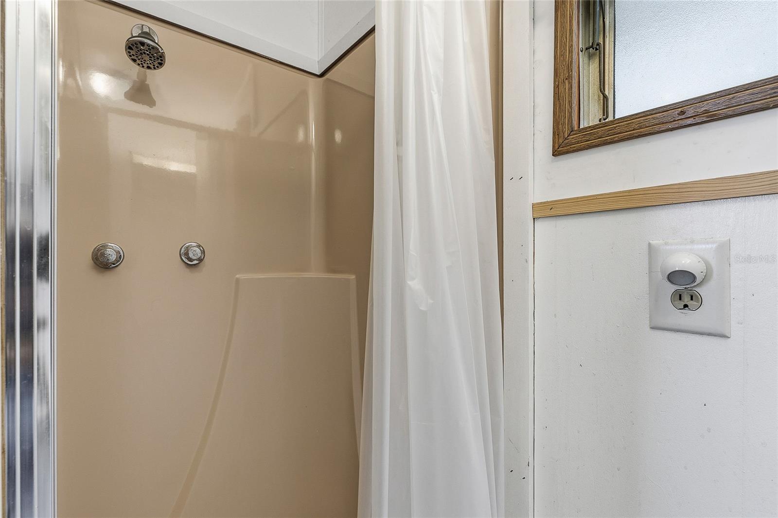 ALLANDALE - Residential