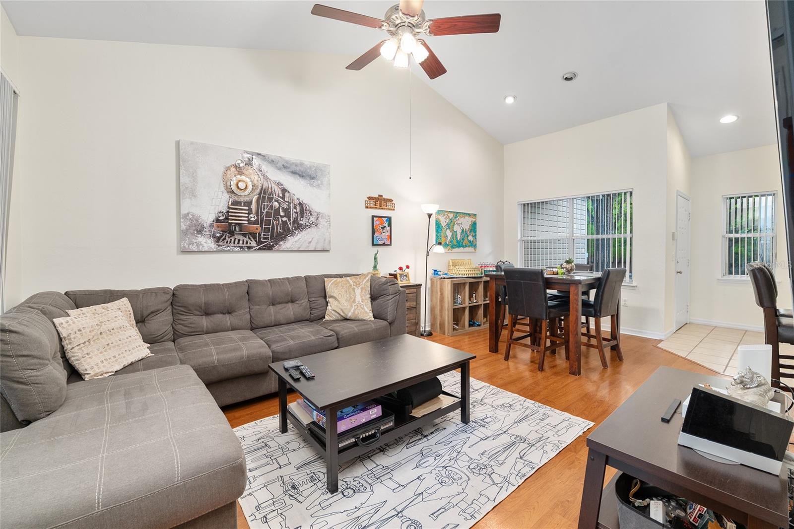 THE GABLES CONDO AT GAINE - Residential