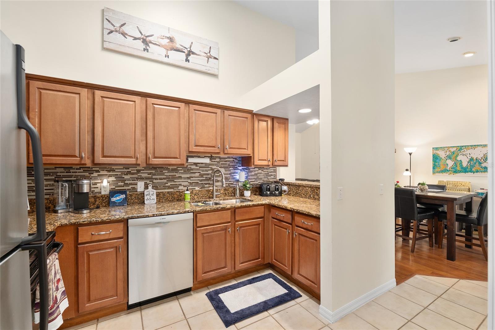 THE GABLES CONDO AT GAINE - Residential