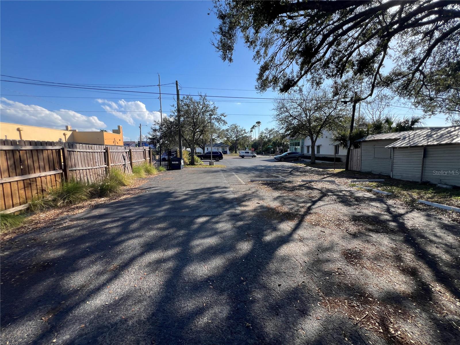 MEADOWBROOK - Commercial Lease