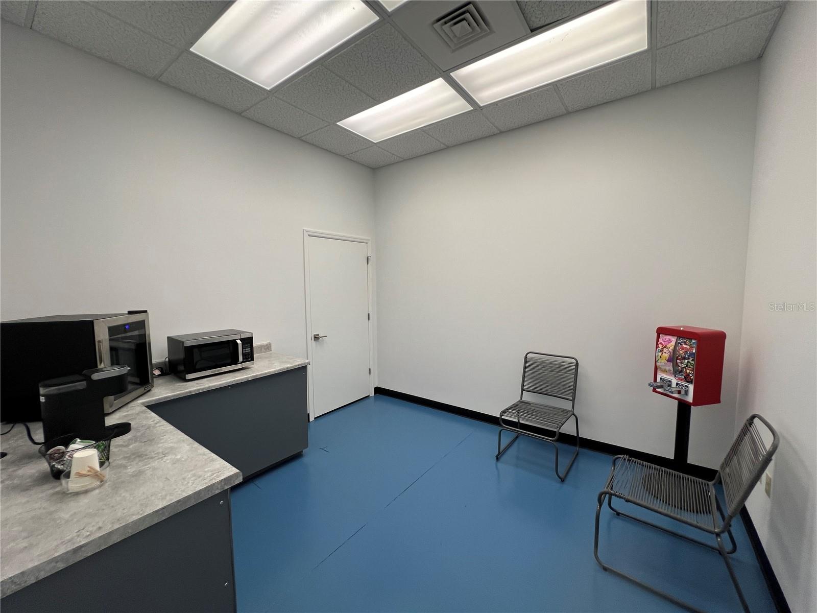 MEADOWBROOK - Commercial Lease