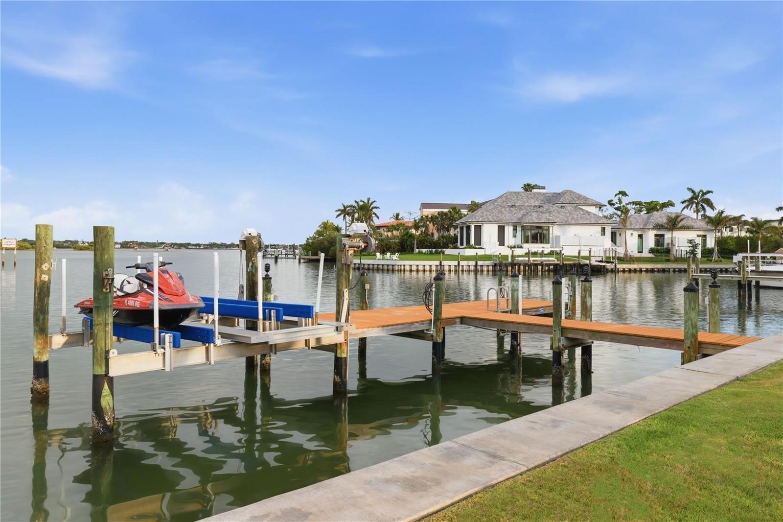 ELLIOT M PROP SIESTA KEY - Residential