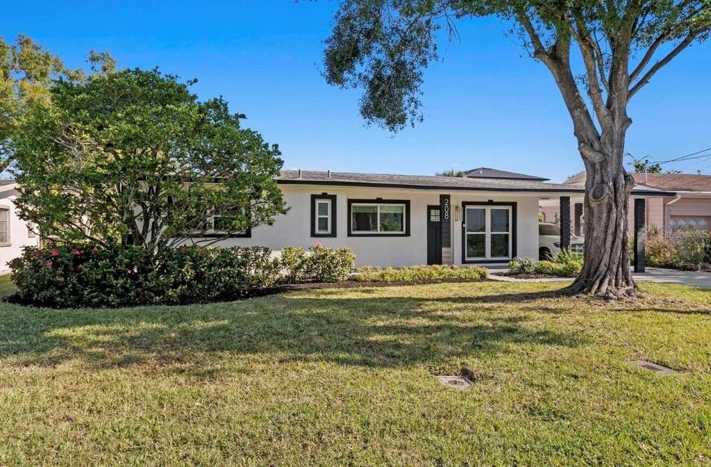 Photo of 208 S Ward Street, Tampa, FL 33609 (MLS # O6395255)