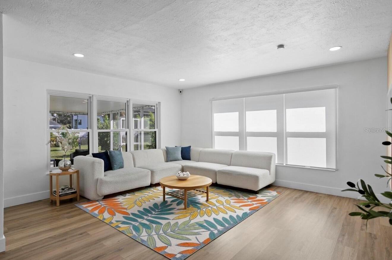 WEST SHORE CREST - Residential