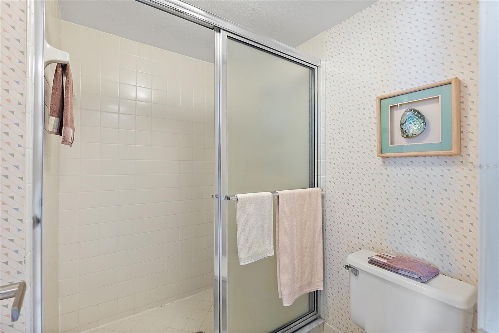 ISLA KEY CONDO - Residential