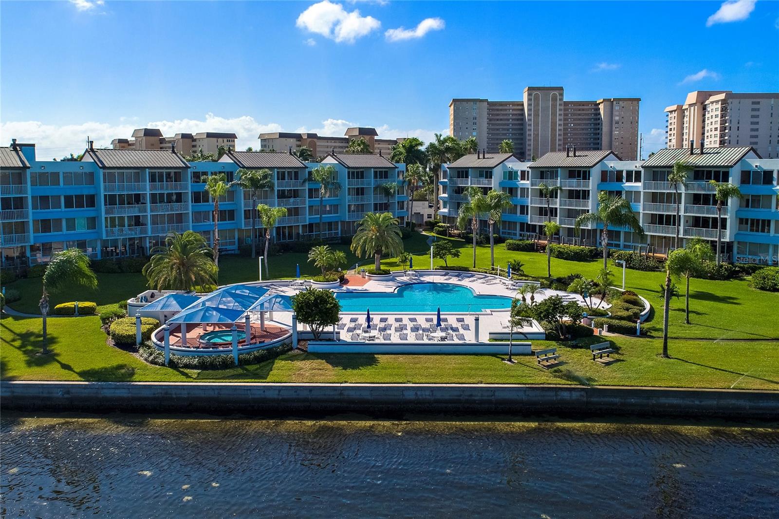 ISLA KEY CONDO - Residential