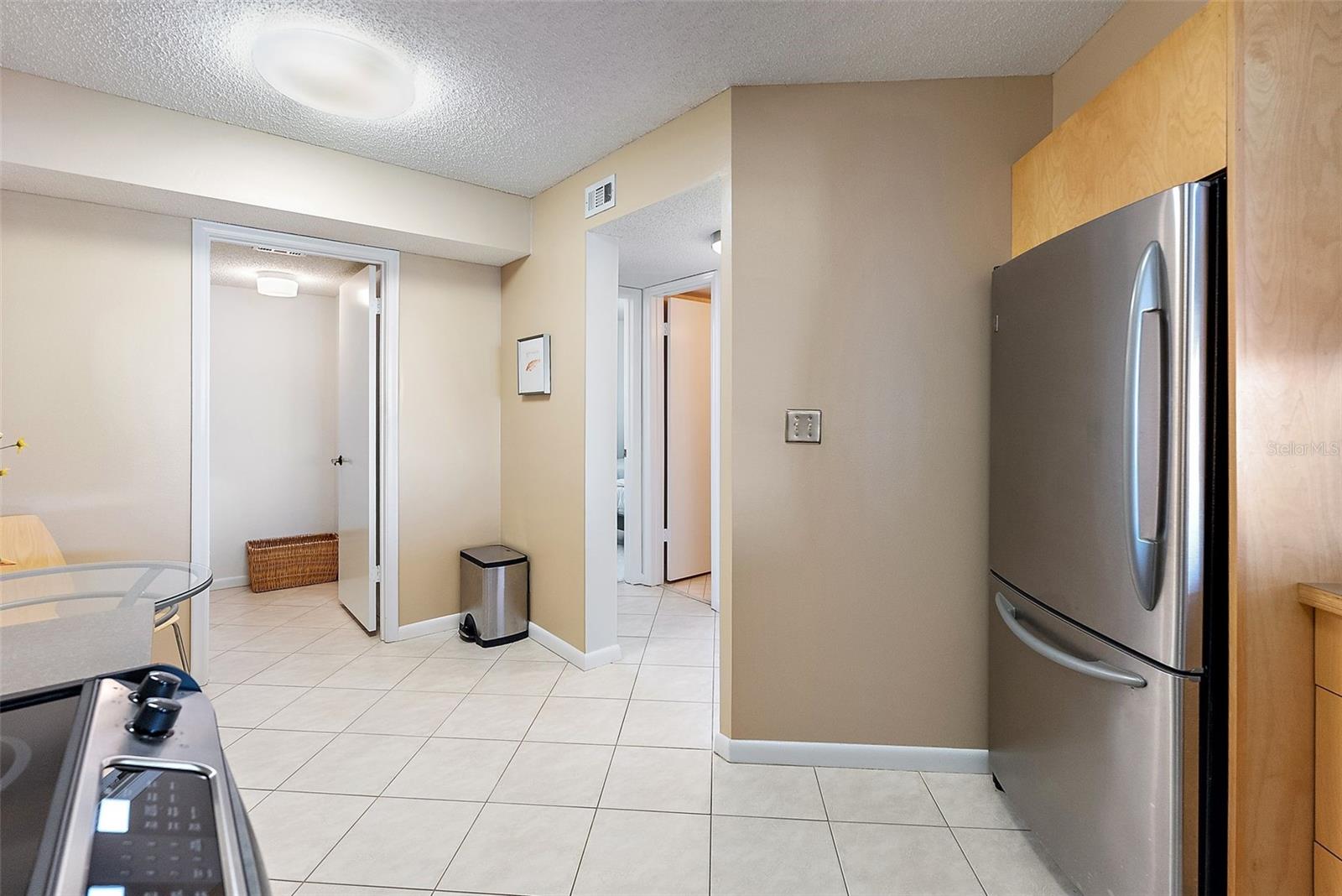 ISLA KEY CONDO - Residential