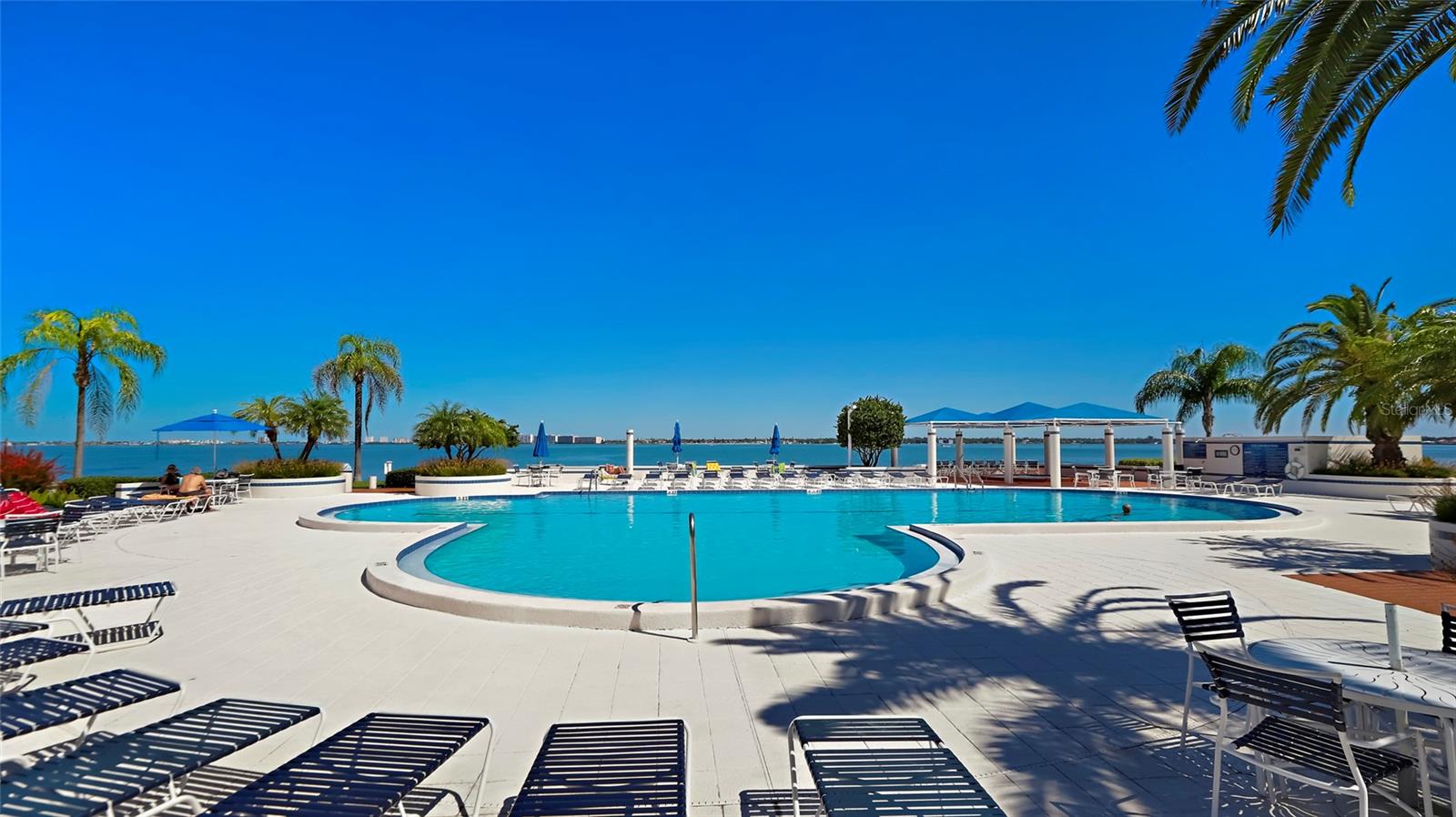 ISLA KEY CONDO - Residential