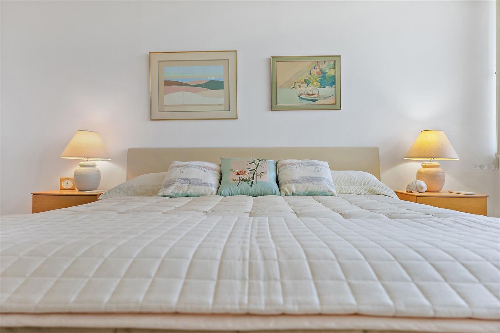 ISLA KEY CONDO - Residential