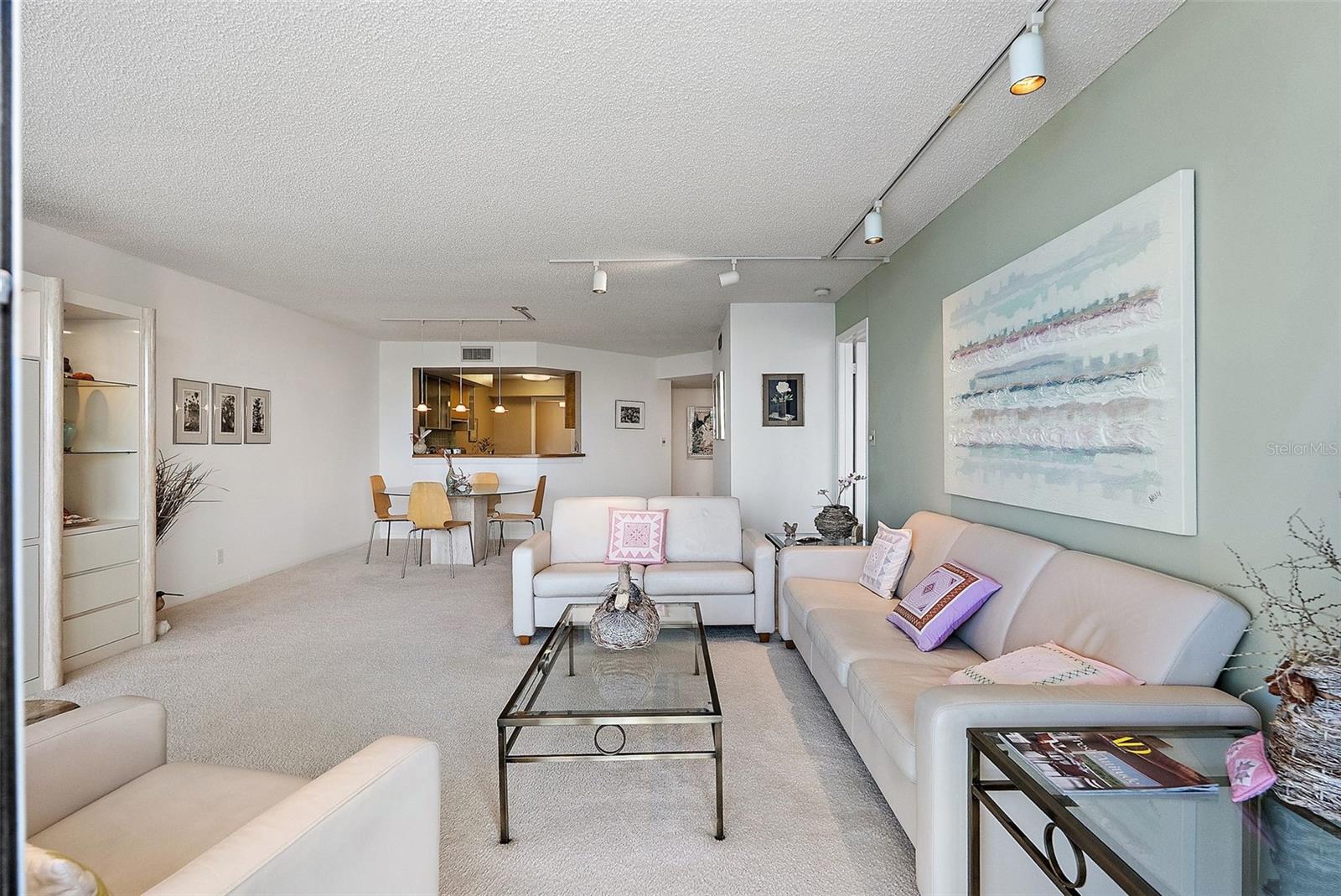 ISLA KEY CONDO - Residential