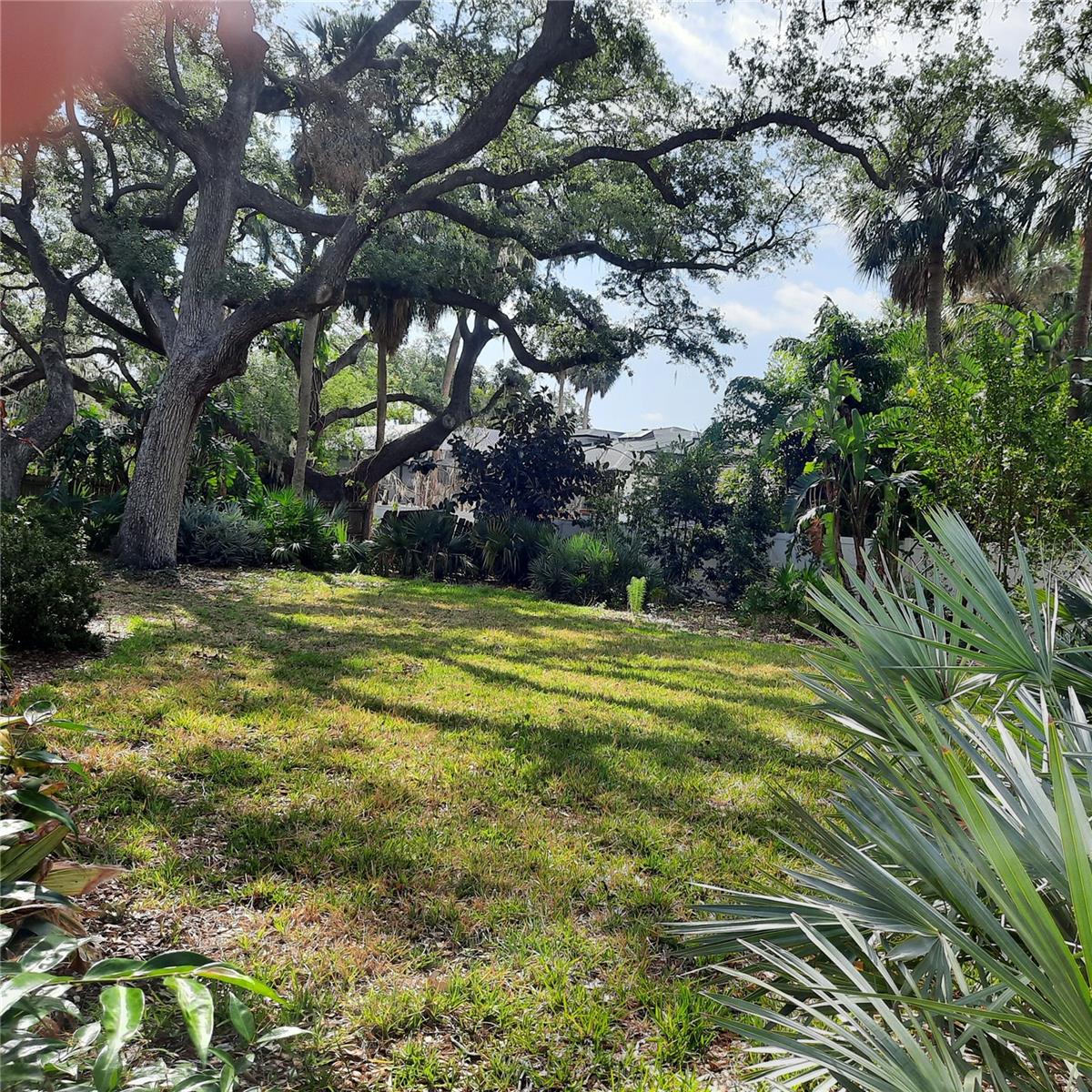 SUNSET PARK - Residential