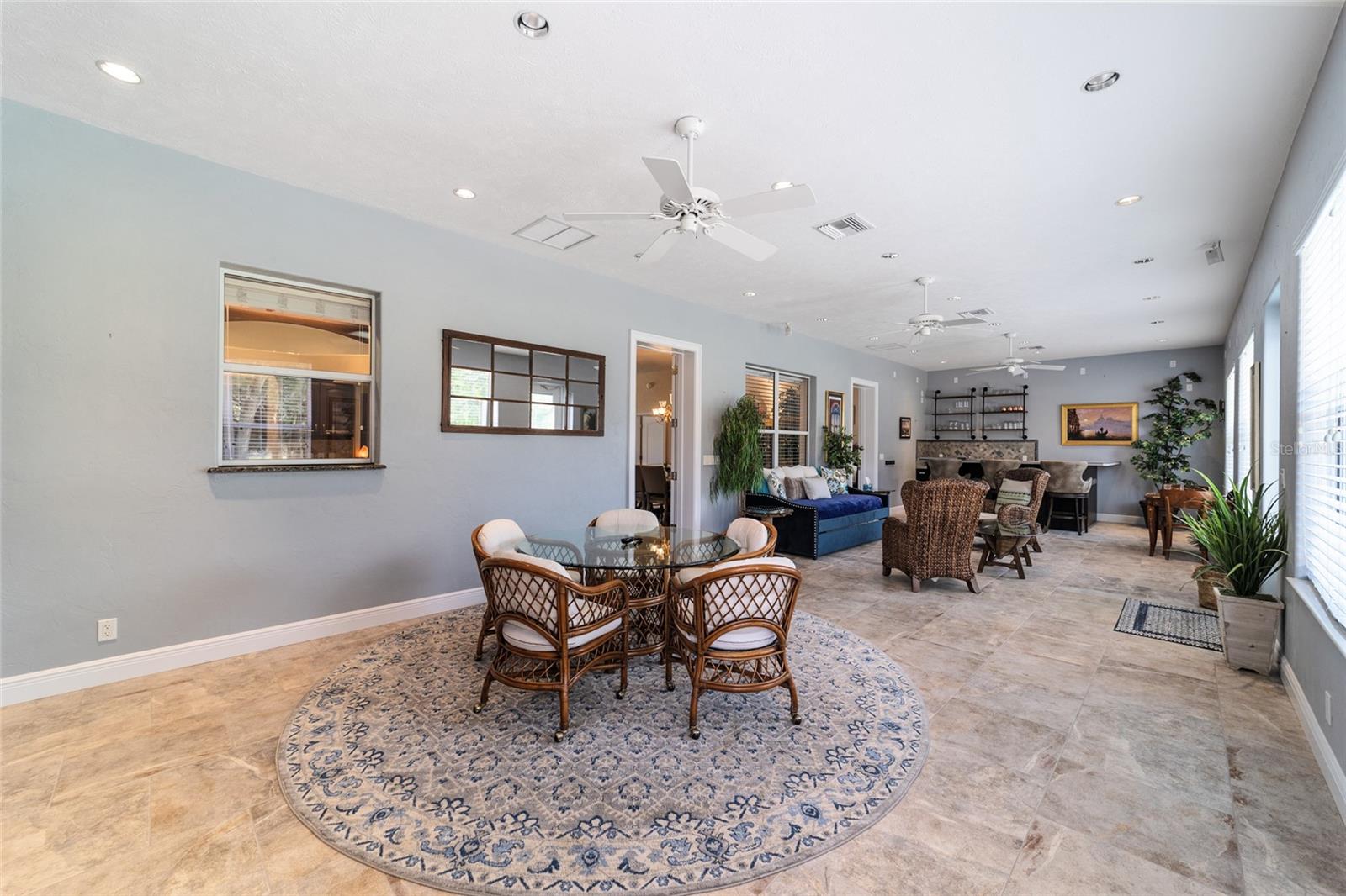 EQUESTRIAN OAKS - Farm