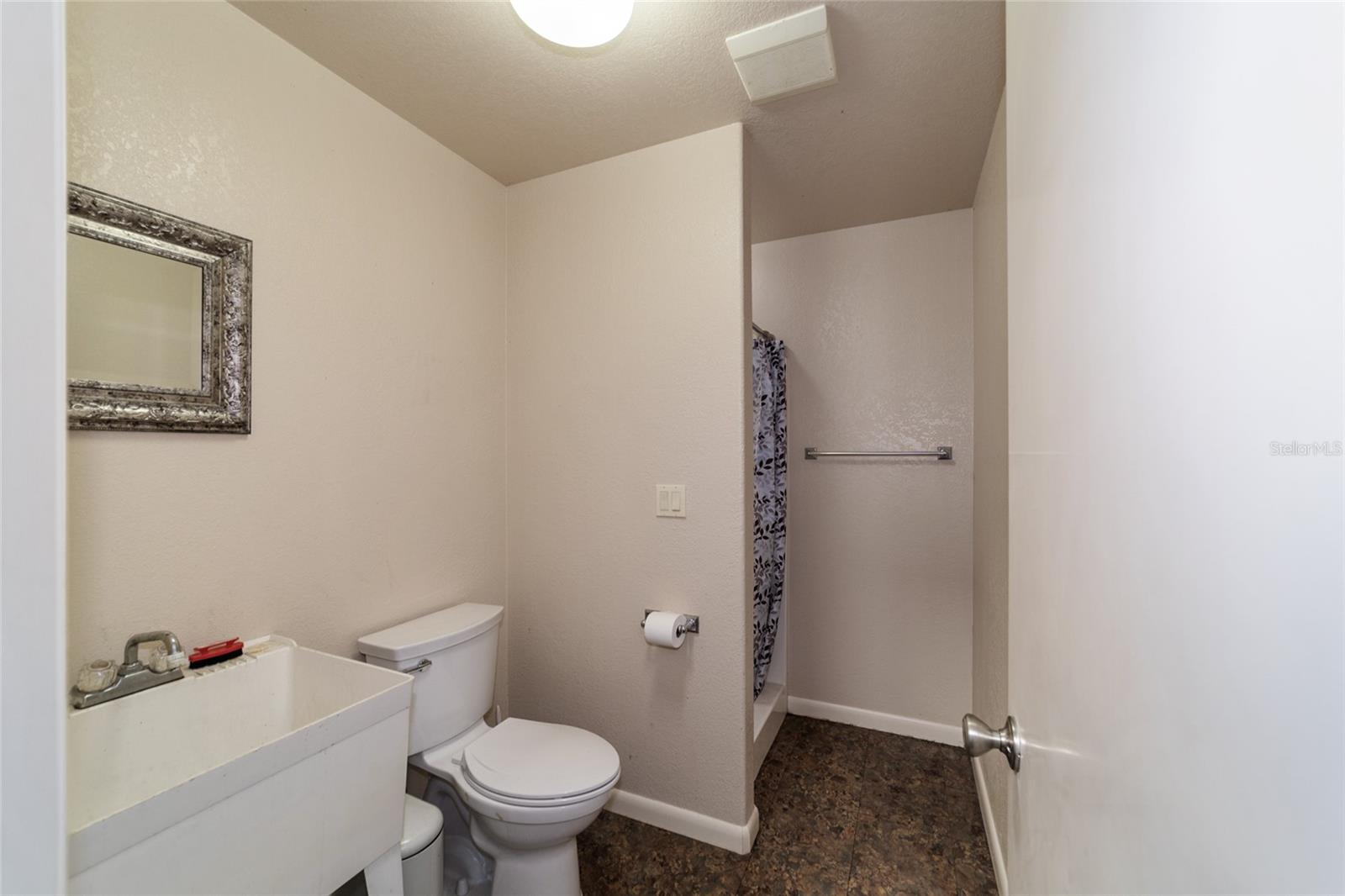 EQUESTRIAN OAKS - Farm