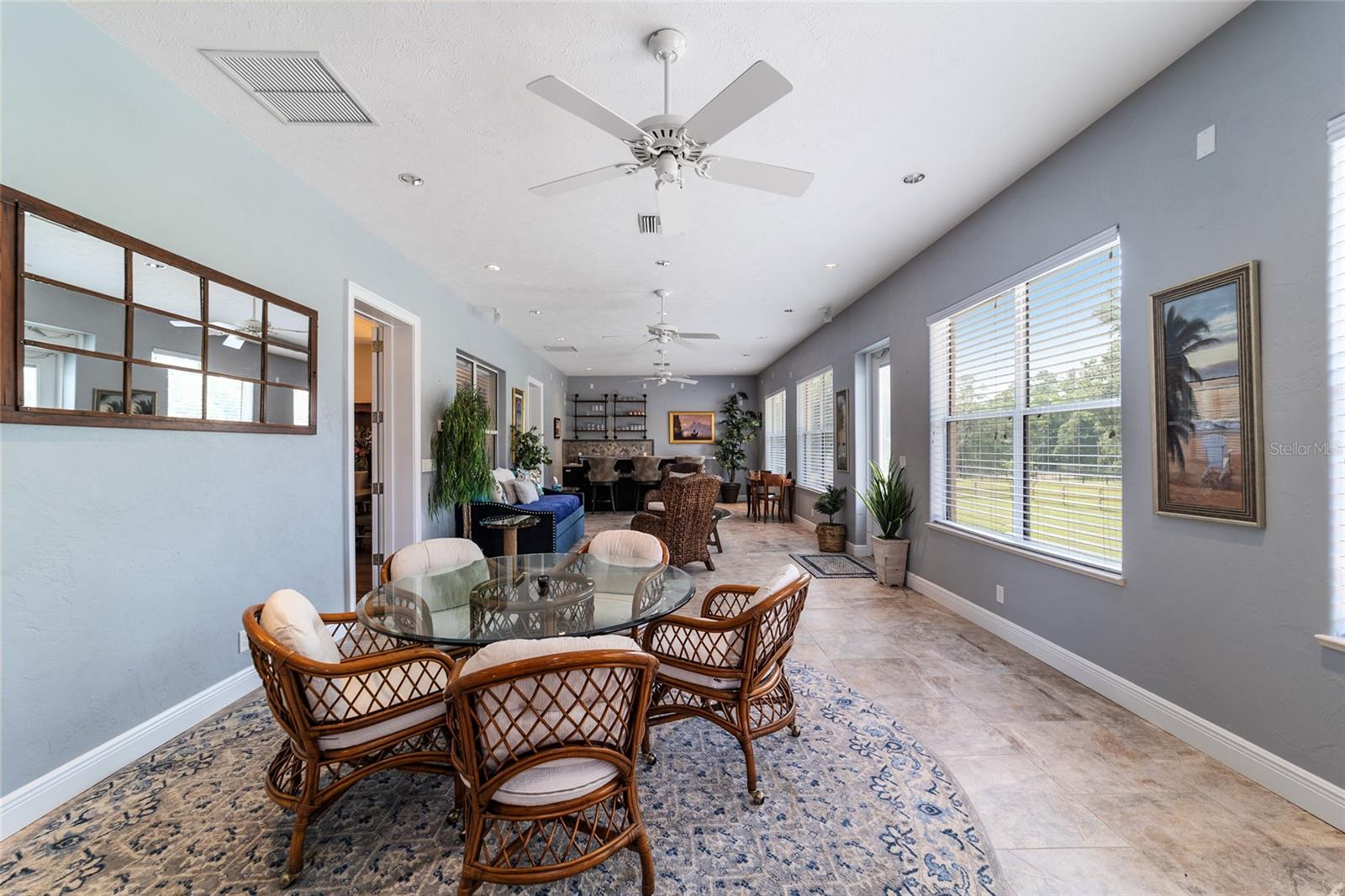 EQUESTRIAN OAKS - Farm