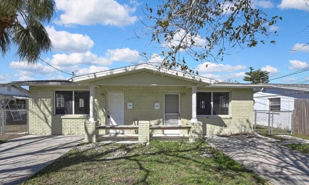 Photo of 12527 1st Isle, Hudson, FL 34667 (MLS # TB8477753)