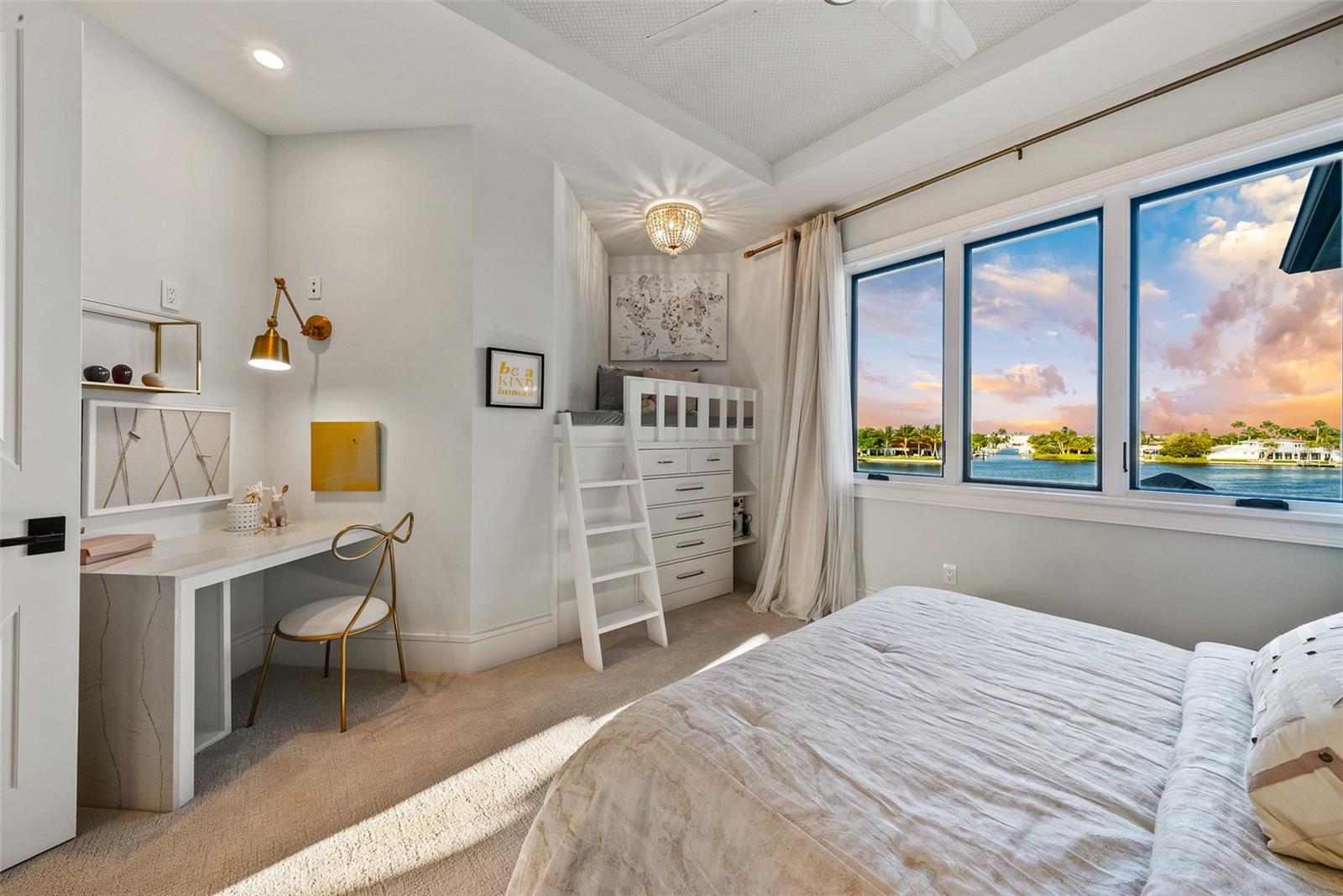 BAY PALMS ADD - Residential