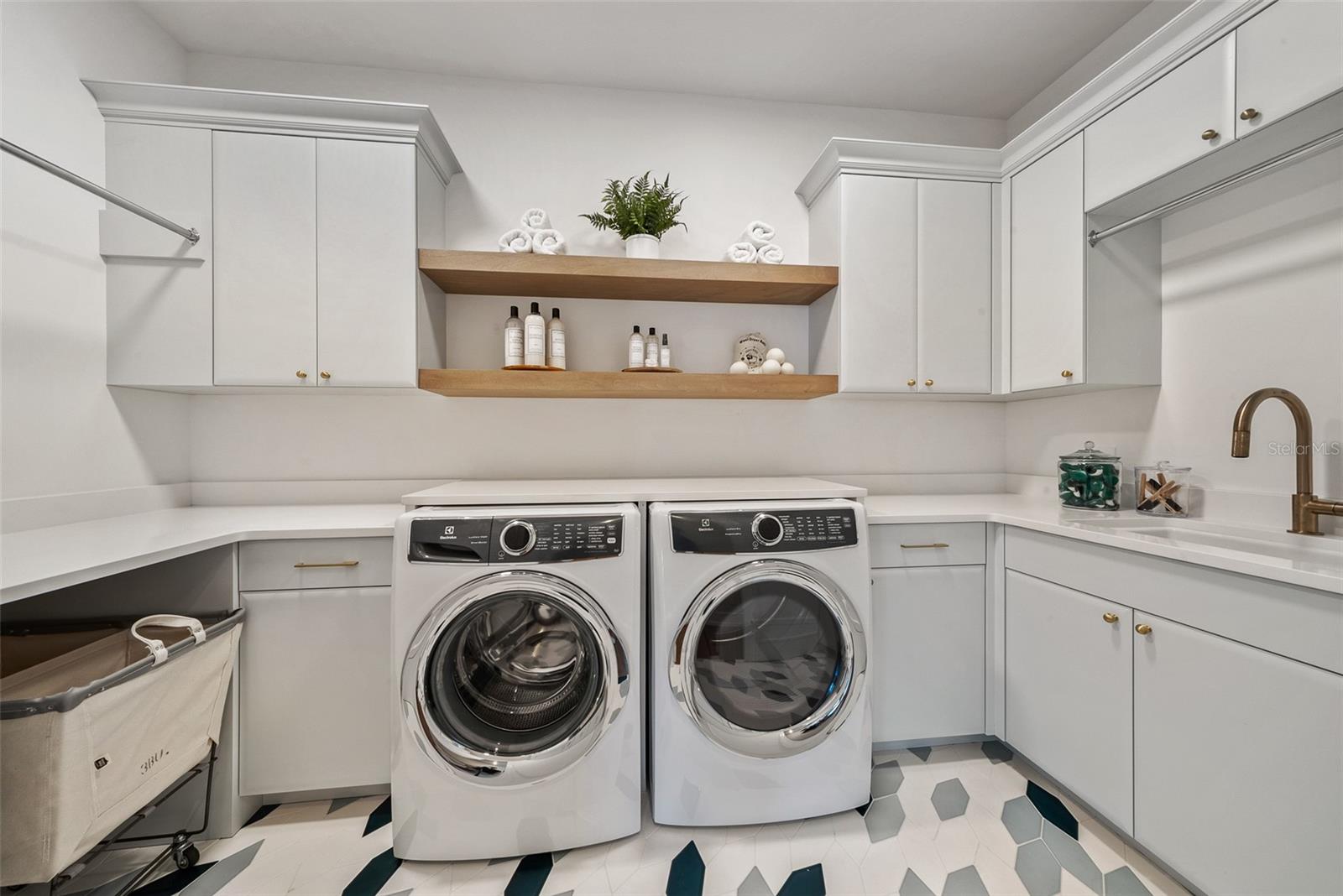 BAY PALMS ADD - Residential