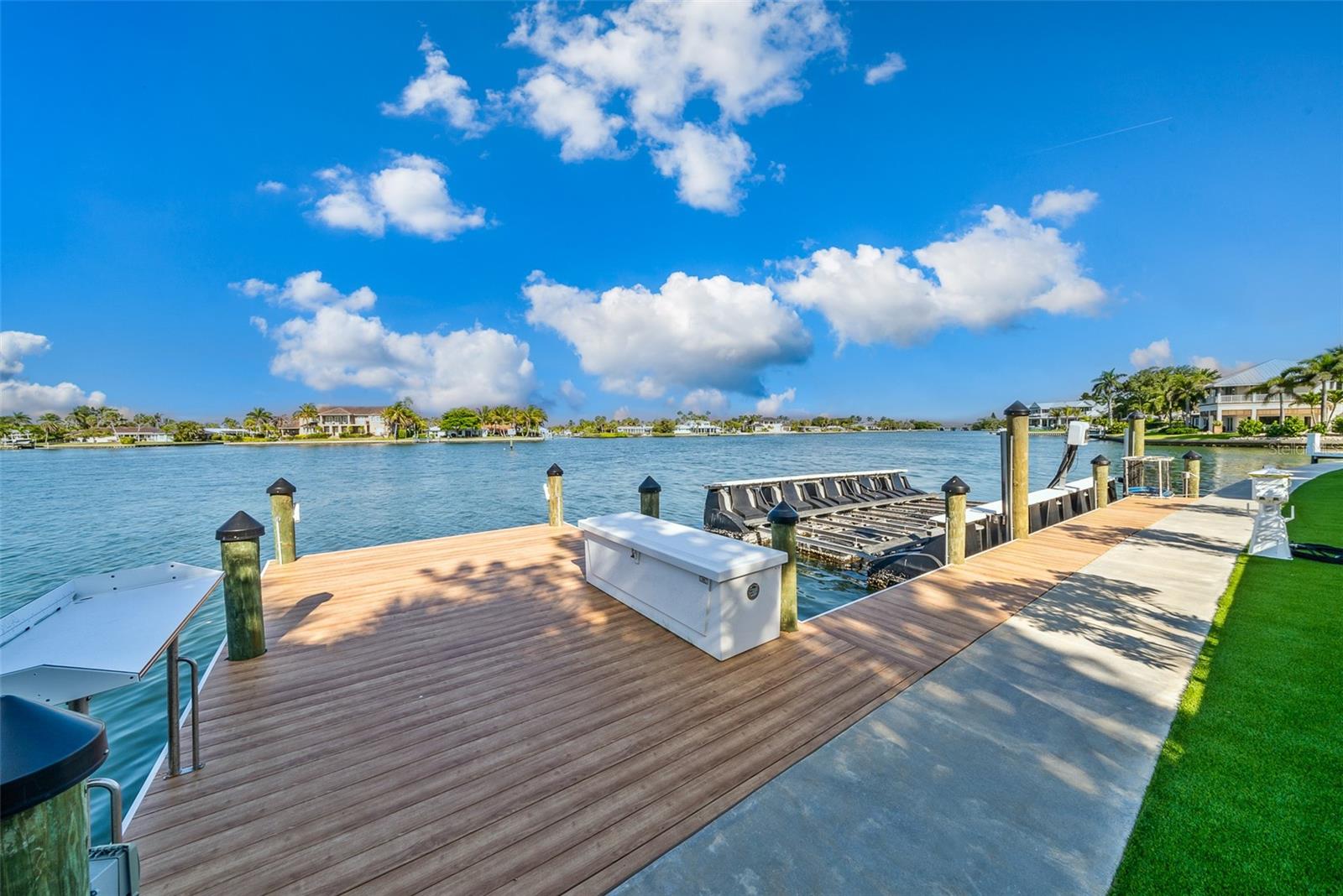 BAY PALMS ADD - Residential