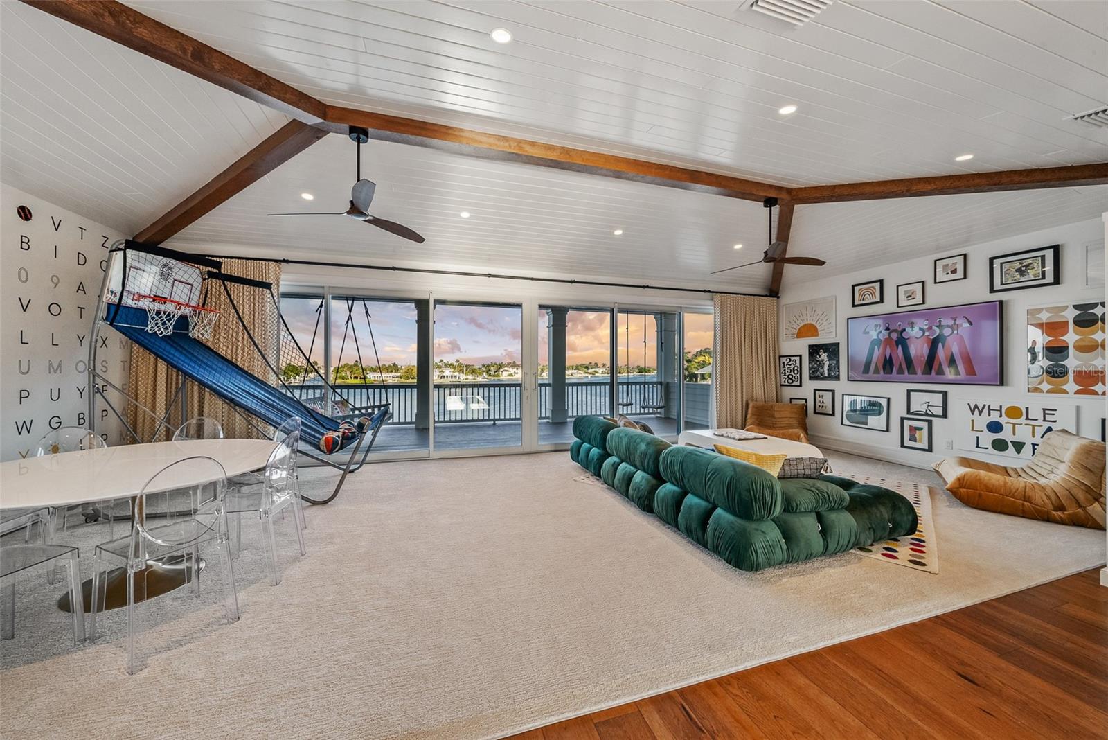 BAY PALMS ADD - Residential