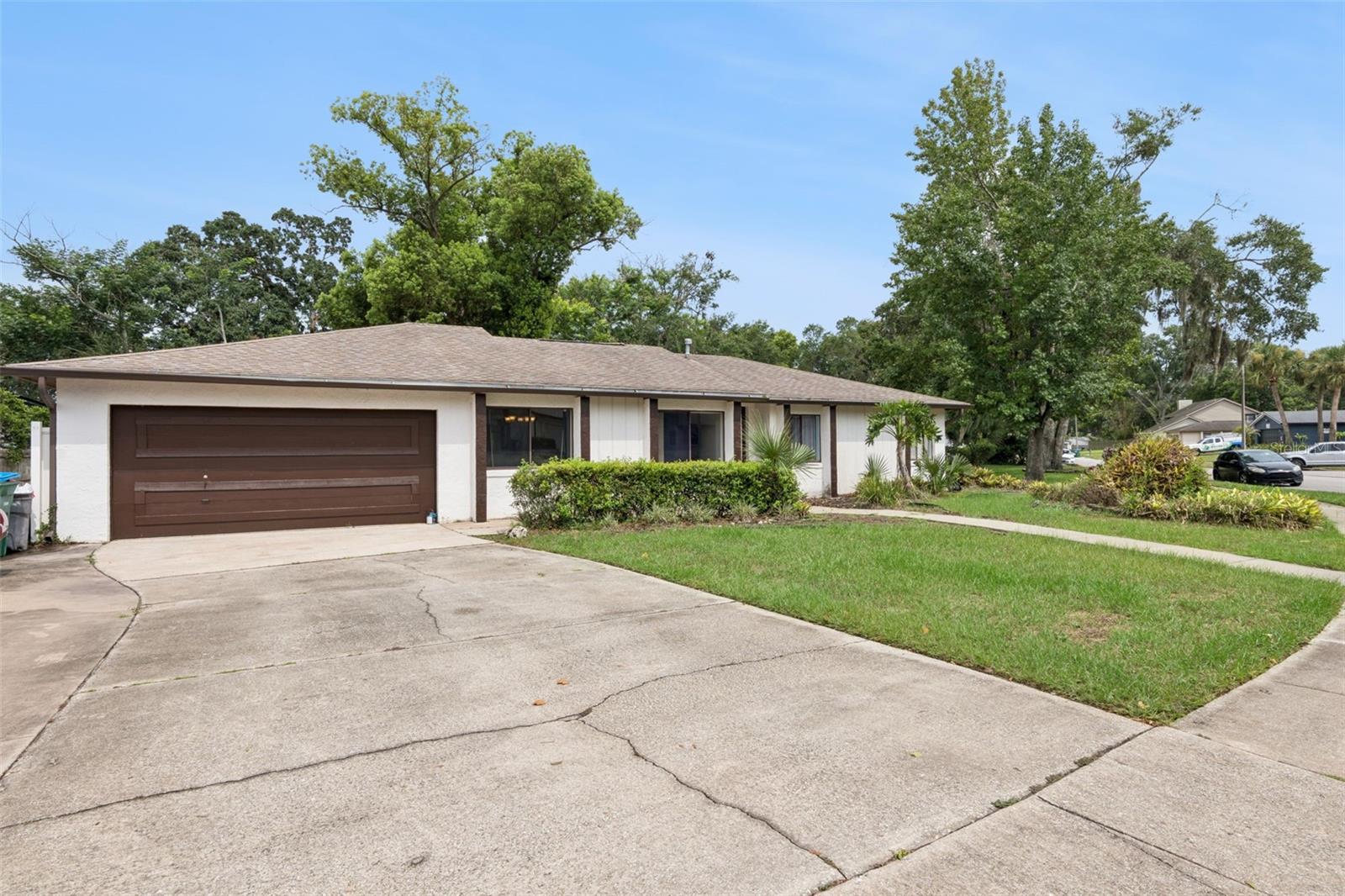 971 WAVERLY DRIVE