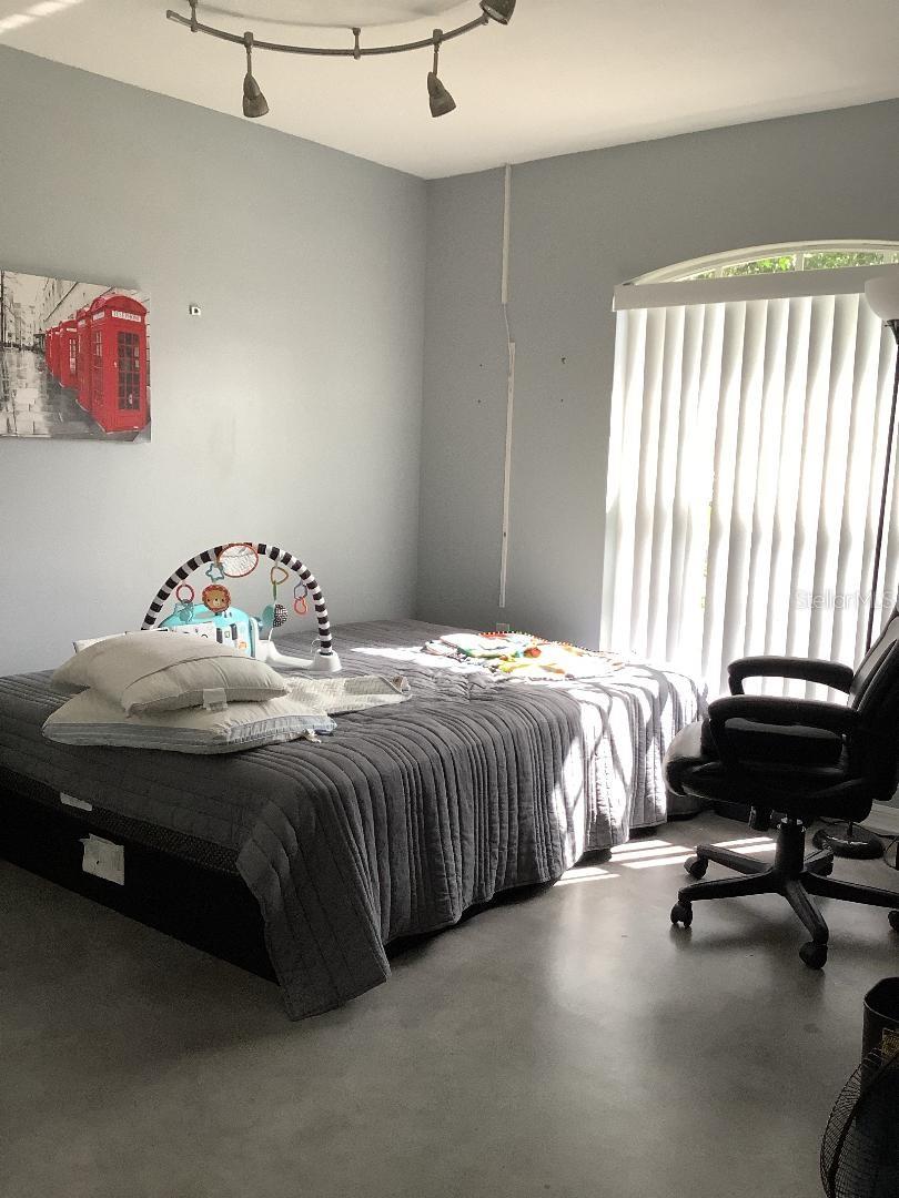 DLETONA LAKES UN 09 - Residential Lease
