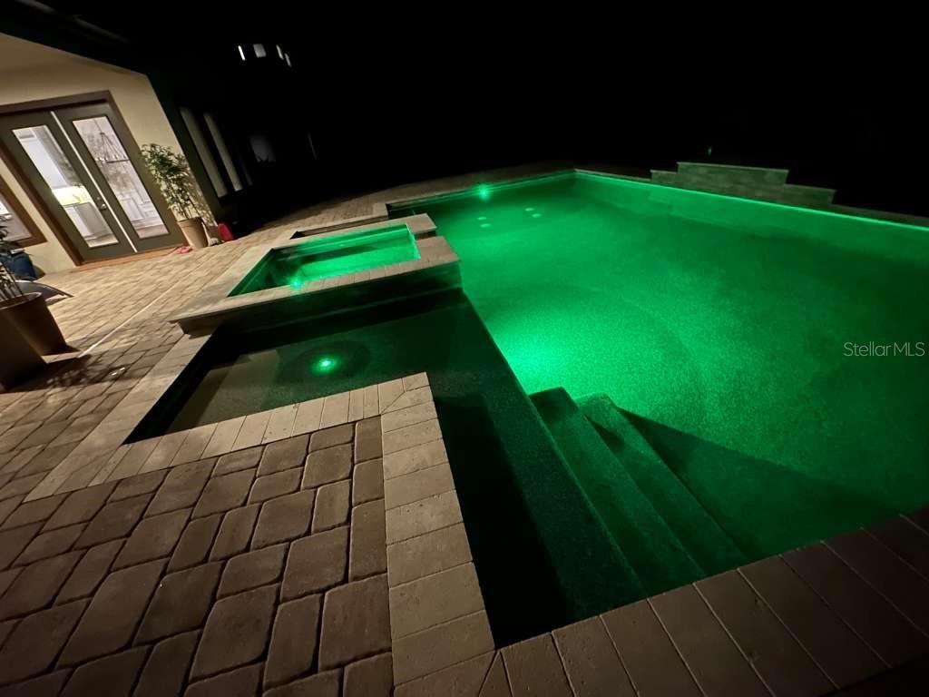 ENCLAVE/VILLAGEWALK PH 2 - Residential