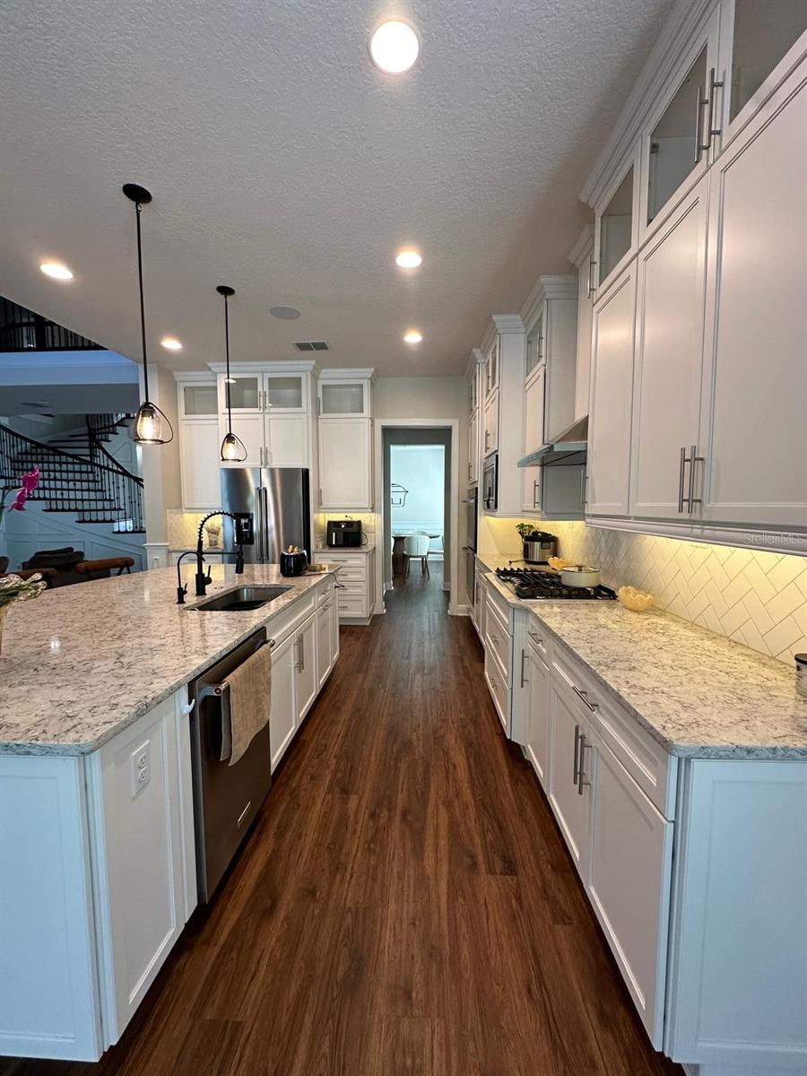 ENCLAVE/VILLAGEWALK PH 2 - Residential